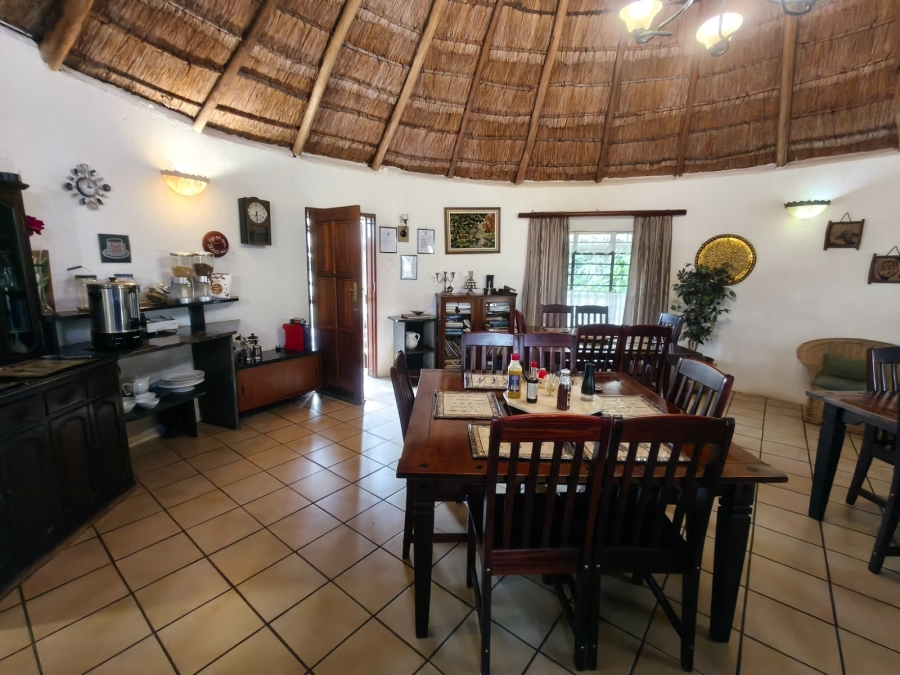 5 Bedroom Property for Sale in Lindleyspoort North West